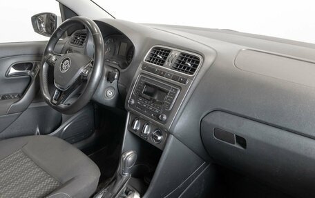 Volkswagen Polo VI (EU Market), 2020 год, 1 350 000 рублей, 7 фотография