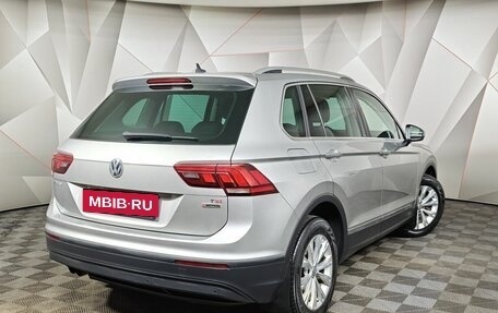 Volkswagen Tiguan II, 2017 год, 1 950 000 рублей, 2 фотография