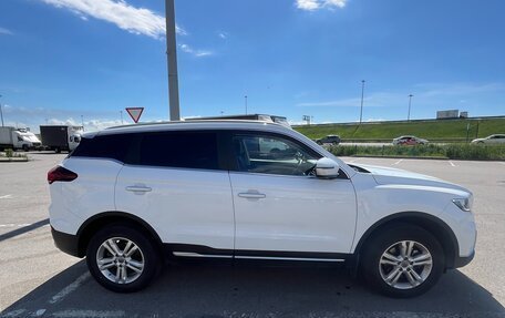 Geely Atlas, 2023 год, 1 699 000 рублей, 4 фотография