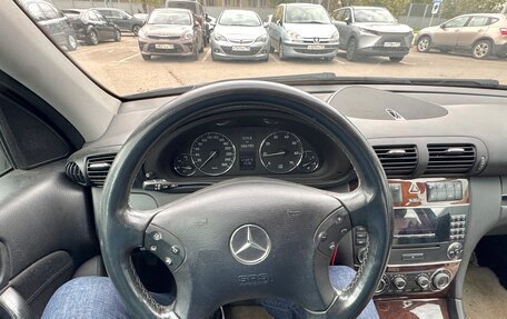 Mercedes-Benz C-Класс, 2006 год, 850 000 рублей, 5 фотография