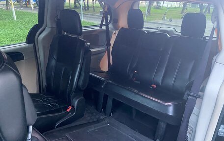 Chrysler Voyager IV, 2012 год, 1 460 000 рублей, 11 фотография