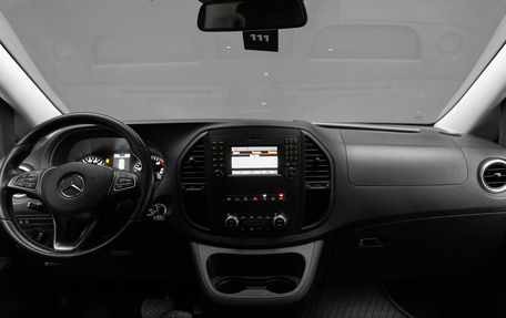 Mercedes-Benz Vito, 2019 год, 3 600 000 рублей, 23 фотография