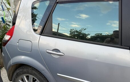 Renault Scenic III, 2004 год, 285 000 рублей, 3 фотография