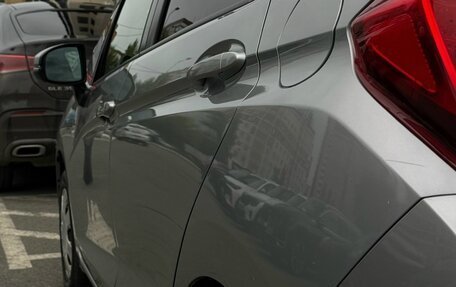 Honda Fit III, 2013 год, 930 000 рублей, 17 фотография
