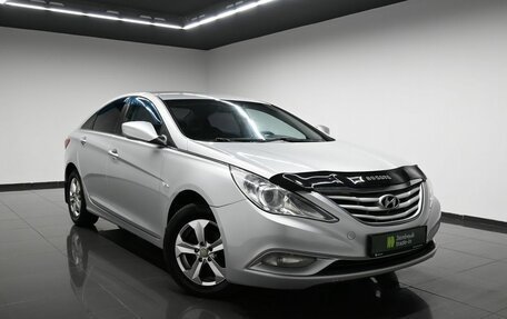 Hyundai Sonata VI, 2011 год, 845 000 рублей, 5 фотография