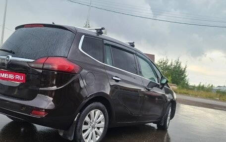 Opel Zafira C рестайлинг, 2013 год, 870 000 рублей, 5 фотография
