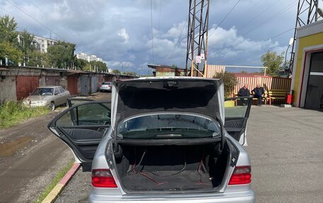 Mercedes-Benz E-Класс, 2002 год, 600 000 рублей, 10 фотография