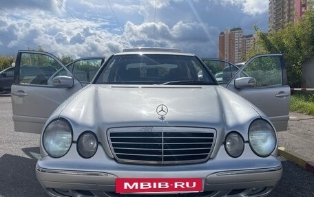 Mercedes-Benz E-Класс, 2002 год, 600 000 рублей, 7 фотография