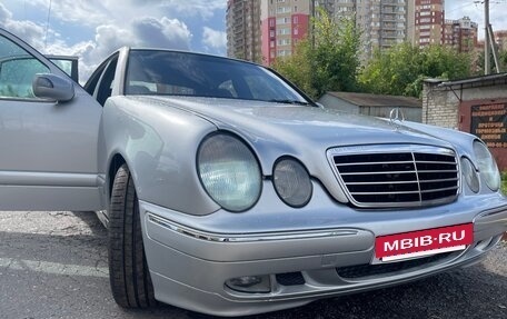 Mercedes-Benz E-Класс, 2002 год, 600 000 рублей, 2 фотография