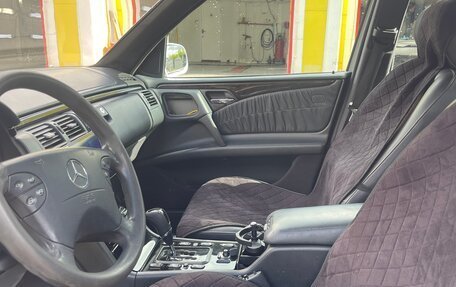 Mercedes-Benz E-Класс, 2002 год, 600 000 рублей, 17 фотография