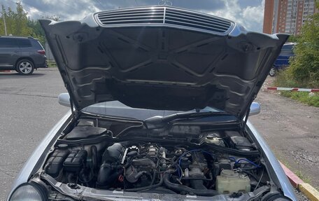 Mercedes-Benz E-Класс, 2002 год, 600 000 рублей, 24 фотография