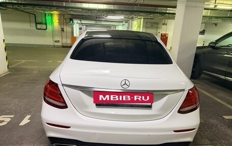 Mercedes-Benz E-Класс, 2016 год, 3 500 000 рублей, 5 фотография