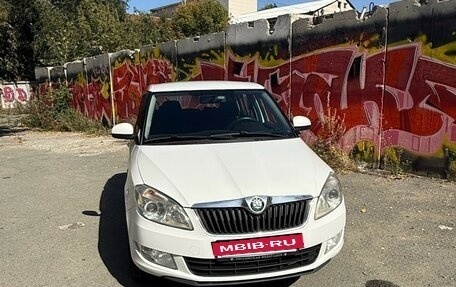 Skoda Fabia II, 2012 год, 570 000 рублей, 2 фотография