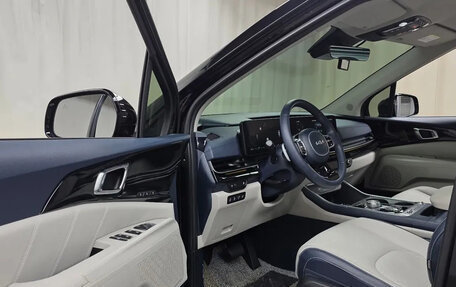 KIA Carnival, 2025 год, 4 750 000 рублей, 11 фотография
