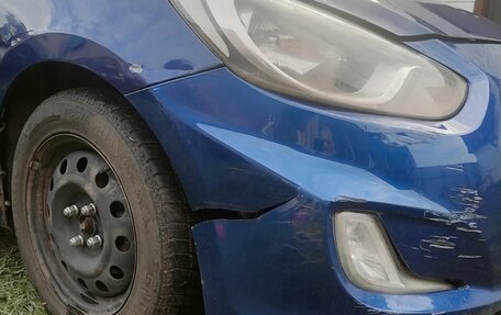 Hyundai Solaris II рестайлинг, 2013 год, 350 000 рублей, 5 фотография