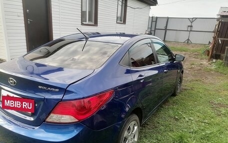 Hyundai Solaris II рестайлинг, 2013 год, 350 000 рублей, 2 фотография