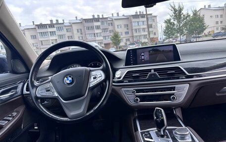 BMW 7 серия, 2018 год, 2 495 000 рублей, 7 фотография