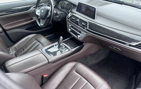 BMW 7 серия, 2018 год, 2 495 000 рублей, 10 фотография