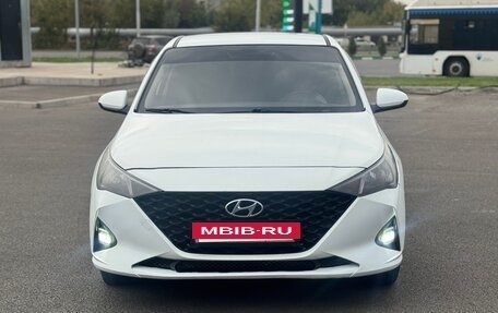 Hyundai Solaris II рестайлинг, 2020 год, 967 000 рублей, 7 фотография