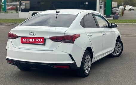 Hyundai Solaris II рестайлинг, 2020 год, 967 000 рублей, 4 фотография