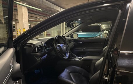 Toyota Camry, 2021 год, 3 499 000 рублей, 8 фотография