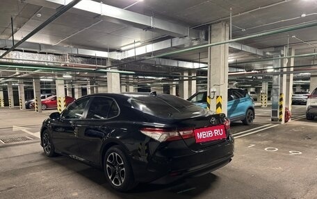 Toyota Camry, 2021 год, 3 499 000 рублей, 4 фотография