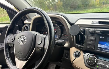 Toyota RAV4, 2015 год, 2 200 000 рублей, 7 фотография