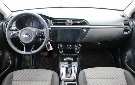 KIA Rio IV, 2018 год, 739 000 рублей, 8 фотография
