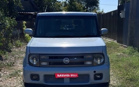 Nissan Cube II, 2004 год, 385 000 рублей, 2 фотография