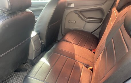 Ford Focus II рестайлинг, 2006 год, 400 000 рублей, 22 фотография