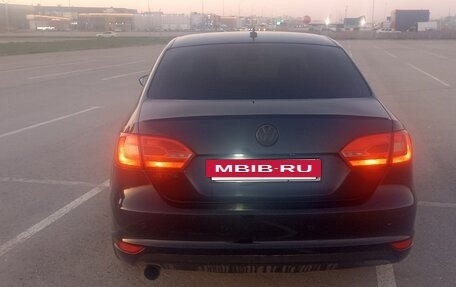 Volkswagen Jetta VI, 2013 год, 660 000 рублей, 2 фотография