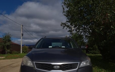 KIA cee'd I рестайлинг, 2011 год, 700 000 рублей, 1 фотография