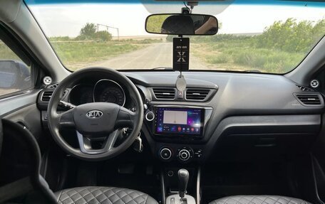 KIA Rio III рестайлинг, 2013 год, 900 000 рублей, 8 фотография