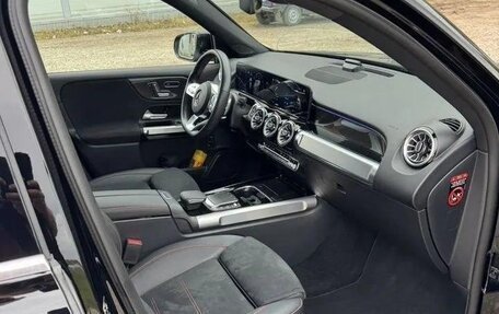 Mercedes-Benz GLB, 2023 год, 3 600 000 рублей, 13 фотография