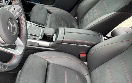 Mercedes-Benz GLB, 2023 год, 3 600 000 рублей, 17 фотография
