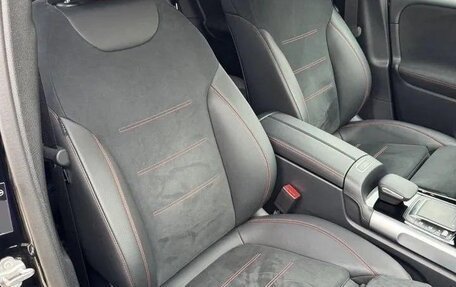 Mercedes-Benz GLB, 2023 год, 3 600 000 рублей, 24 фотография