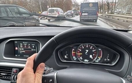 Volvo V40 II рестайлинг, 2015 год, 1 130 000 рублей, 2 фотография