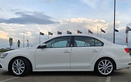 Volkswagen Jetta VI, 2014 год, 1 100 000 рублей, 2 фотография