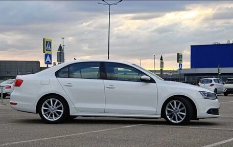 Volkswagen Jetta VI, 2014 год, 1 100 000 рублей, 6 фотография