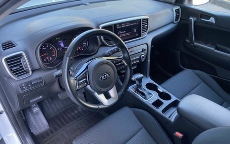 KIA Sportage IV рестайлинг, 2022 год, 2 549 000 рублей, 9 фотография