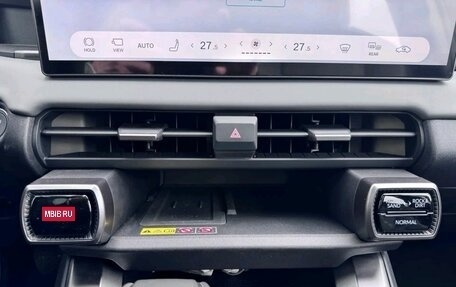 Toyota RAV4, 2025 год, 4 250 000 рублей, 18 фотография