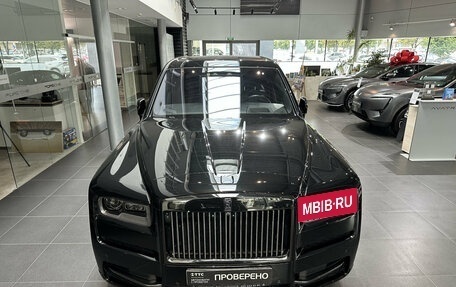 Rolls-Royce Cullinan, 2021 год, 35 890 000 рублей, 2 фотография