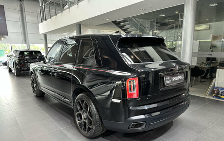 Rolls-Royce Cullinan, 2021 год, 35 890 000 рублей, 7 фотография