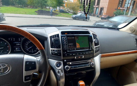 Toyota Land Cruiser 200, 2013 год, 3 800 000 рублей, 23 фотография