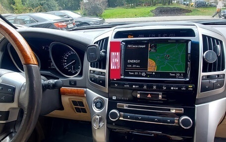 Toyota Land Cruiser 200, 2013 год, 3 800 000 рублей, 21 фотография