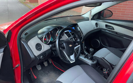 Chevrolet Cruze II, 2011 год, 600 000 рублей, 3 фотография