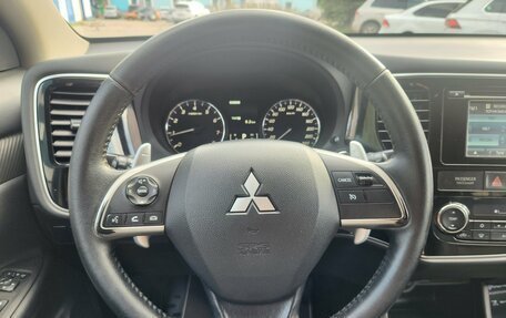 Mitsubishi Outlander III рестайлинг 3, 2014 год, 1 349 000 рублей, 7 фотография
