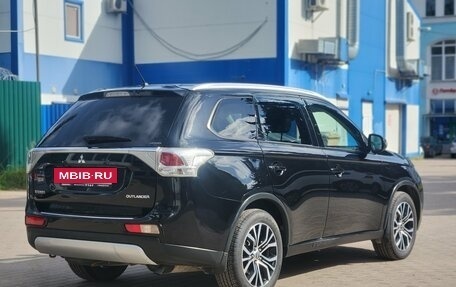 Mitsubishi Outlander III рестайлинг 3, 2014 год, 1 349 000 рублей, 6 фотография