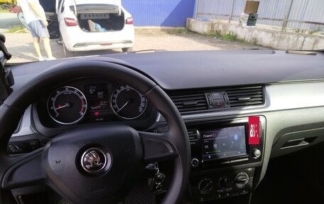Skoda Rapid I, 2018 год, 860 000 рублей, 5 фотография