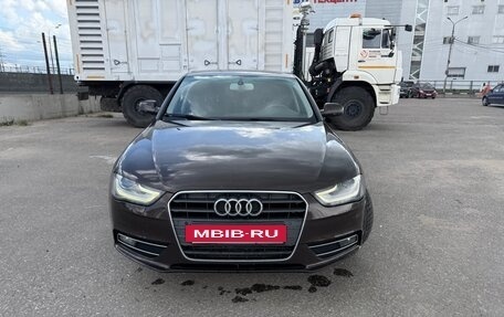 Audi A4, 2013 год, 970 000 рублей, 2 фотография